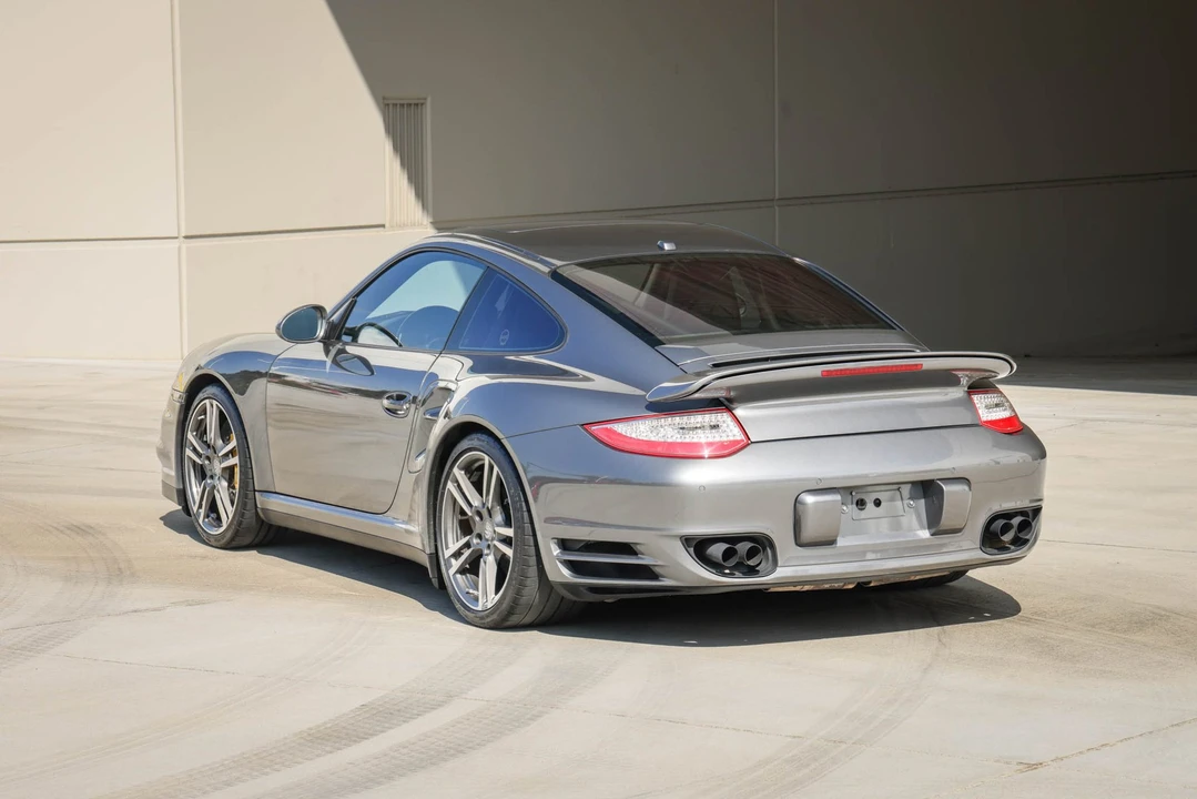2011 Porsche 997 Turbo - Image 15 of 31