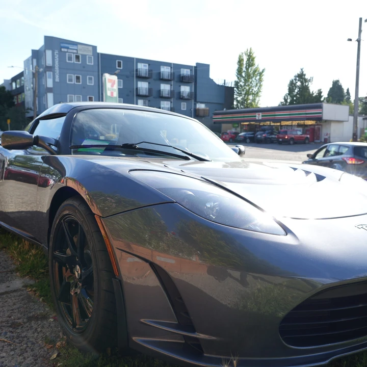 2011 Tesla Roadster - Image 20 of 31
