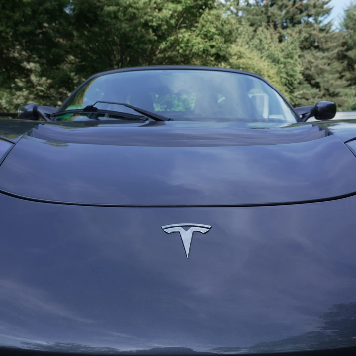 2011 Tesla Roadster - Image 23 of 31