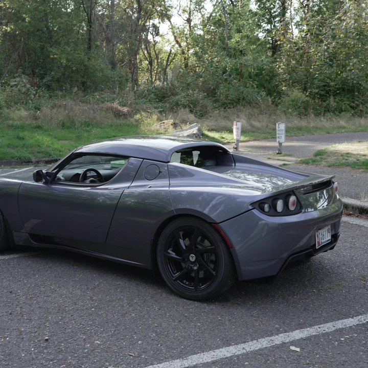 2011 Tesla Roadster - Image 6 of 31