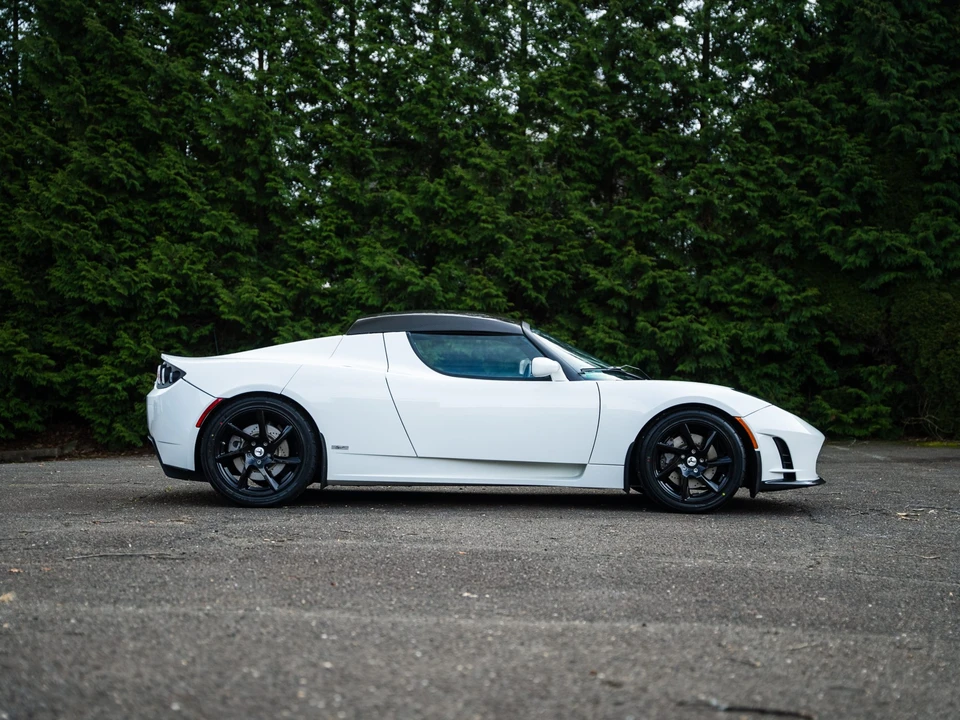 2011 Tesla Roadster - Image 11 of 31