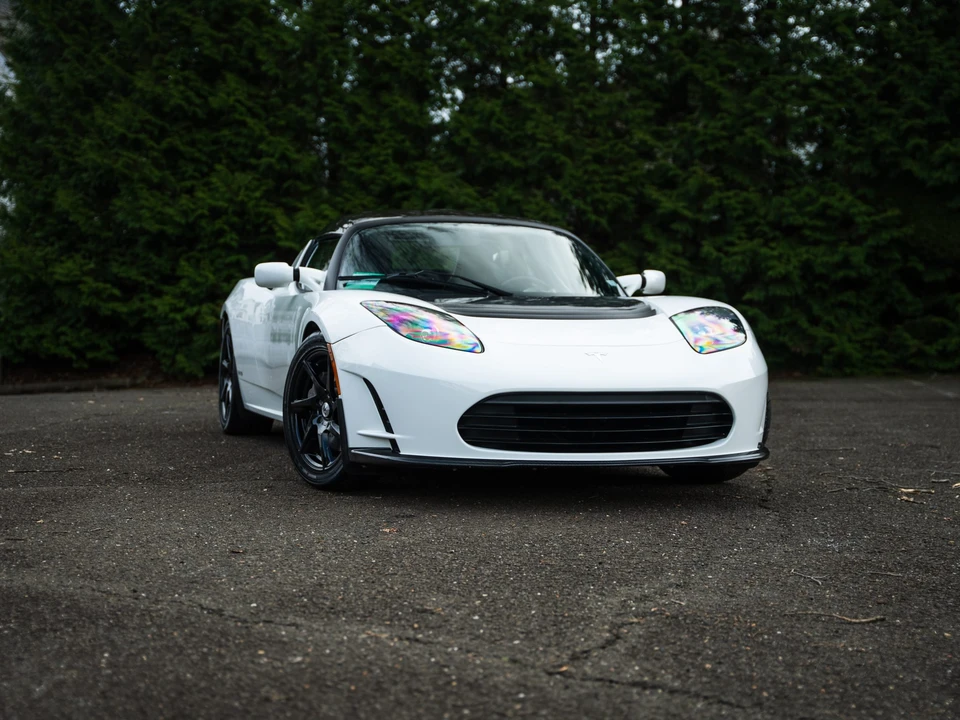 2011 Tesla Roadster - Image 6 of 31