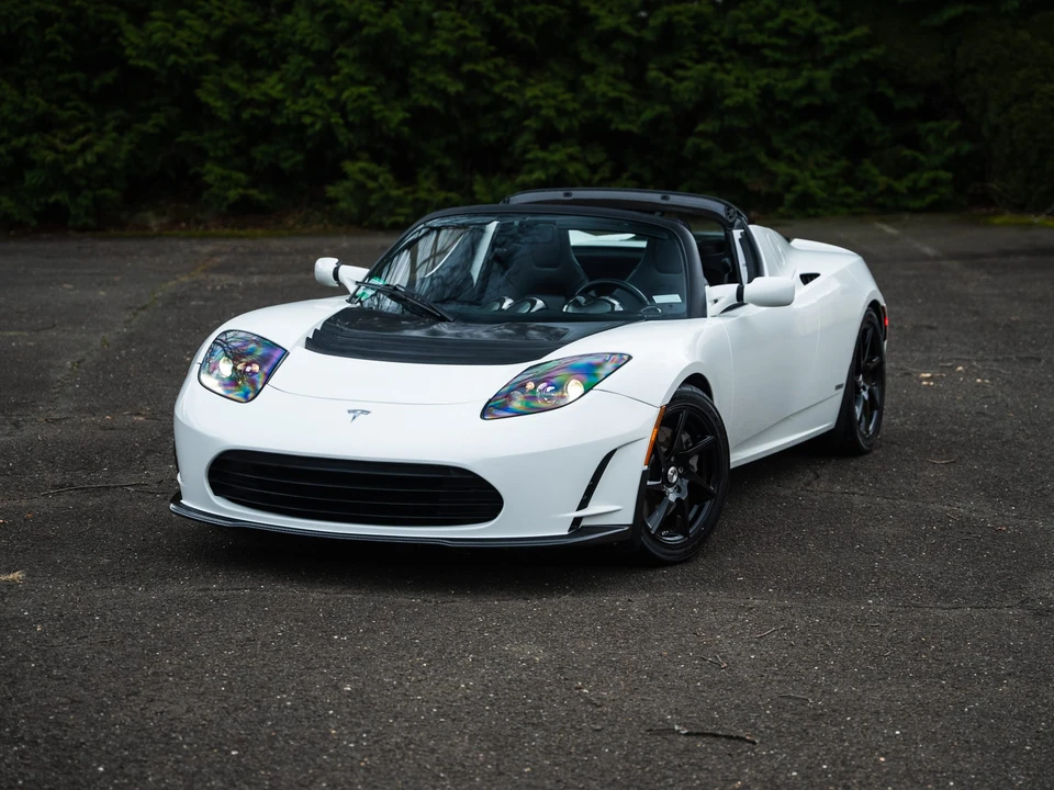 2011 Tesla Roadster - Image 25 of 31
