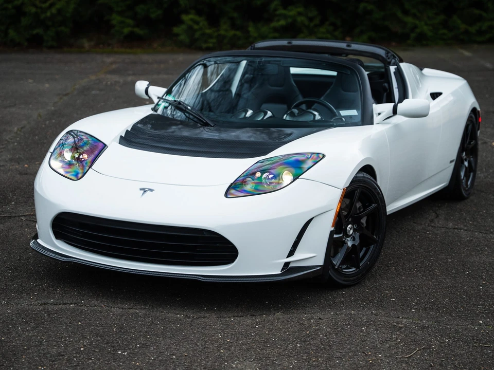 2011 Tesla Roadster - Image 26 of 31