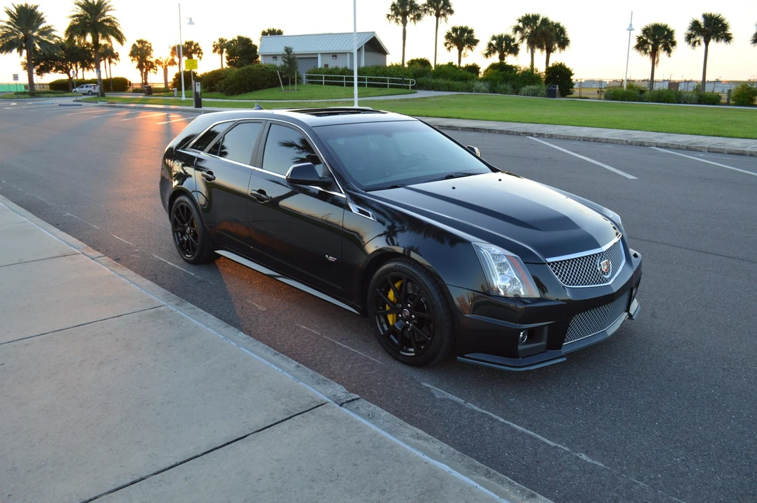 2012 Cadillac CTS-V 2nd Gen - Image 2 of 31