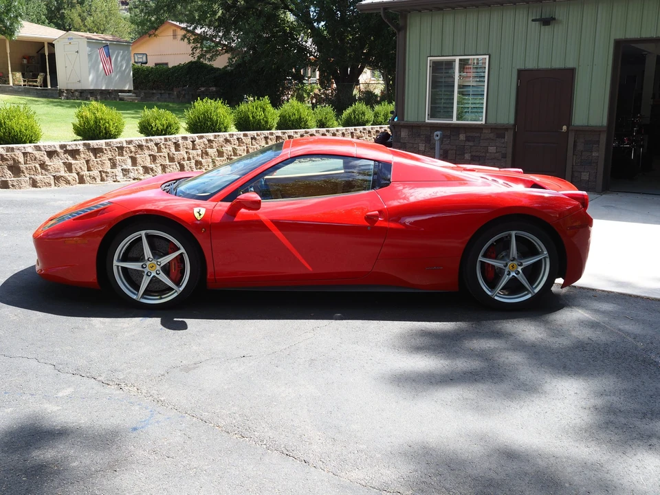 2012 Ferrari 458 Spider - Image 21 of 31