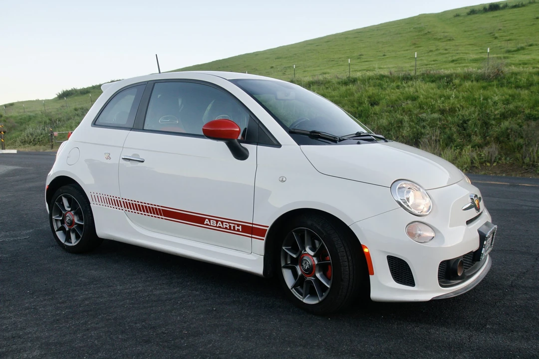 2012 Fiat Abarth 500 - Image 6 of 31