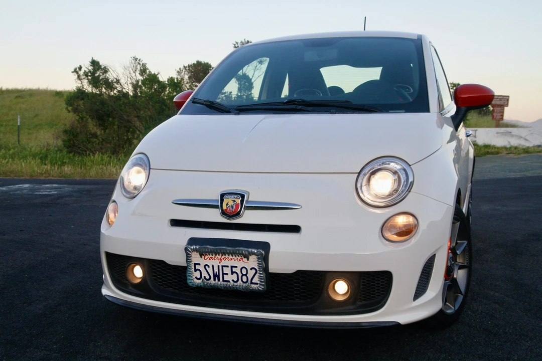 2012 Fiat Abarth 500 - Image 3 of 31