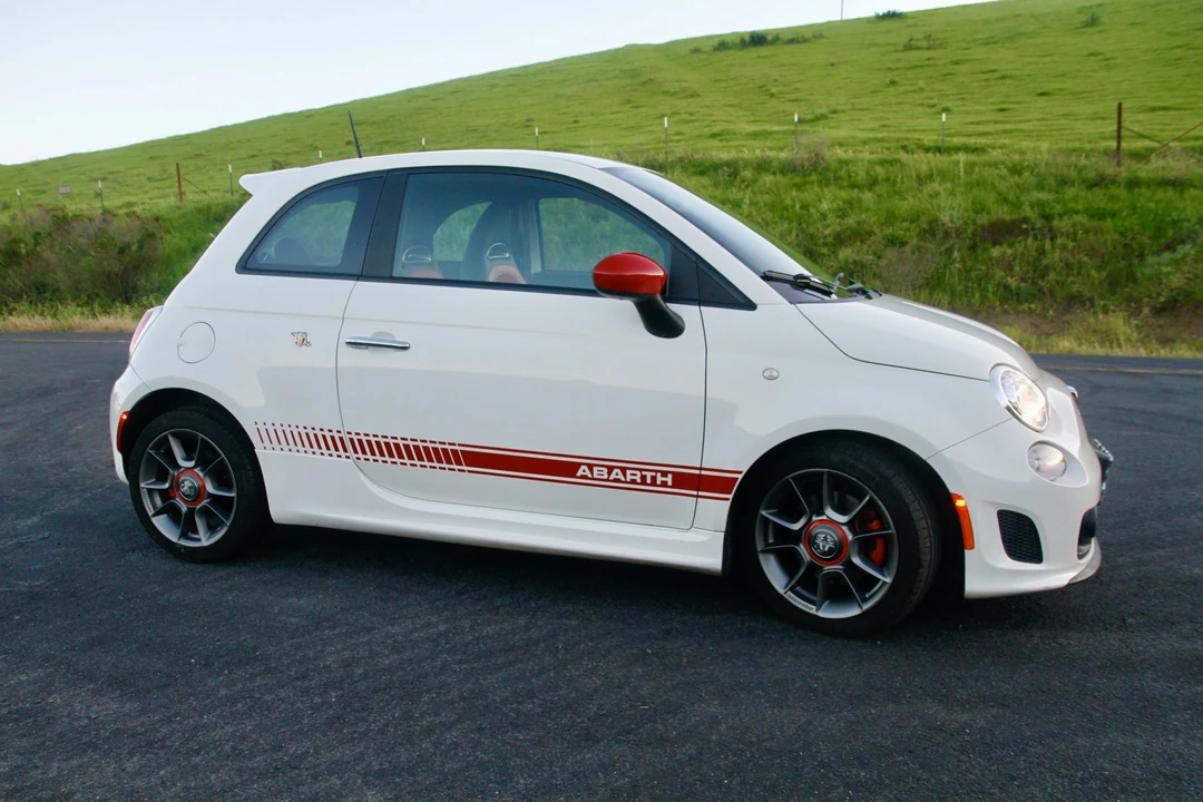 2012 Fiat Abarth 500 - Image 7 of 31