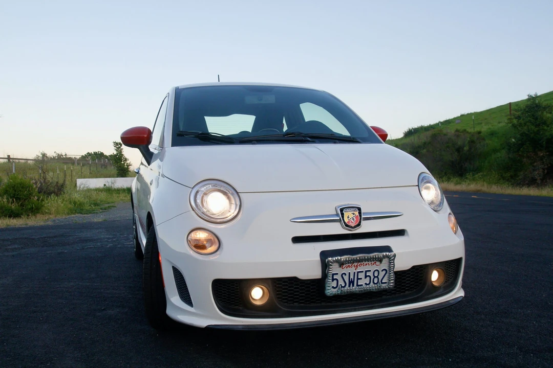 2012 Fiat Abarth 500 - Image 4 of 31