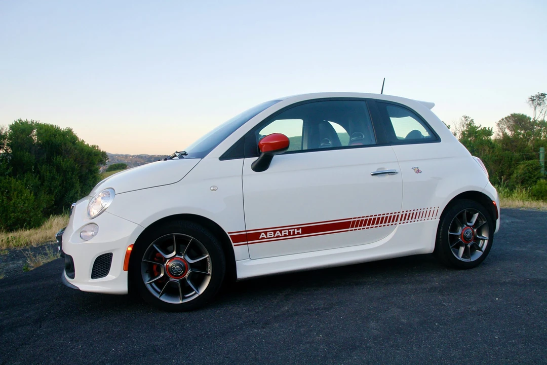 2012 Fiat Abarth 500 - Image 18 of 31