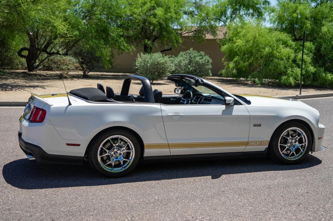 2012 Ford S197 II Shelby Mustang GT & GTS - Image 18 of 31