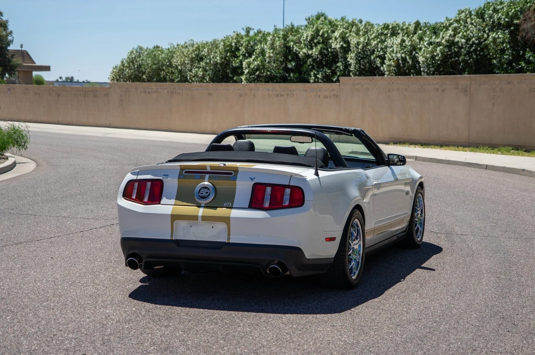 2012 Ford S197 II Shelby Mustang GT & GTS - Image 15 of 31