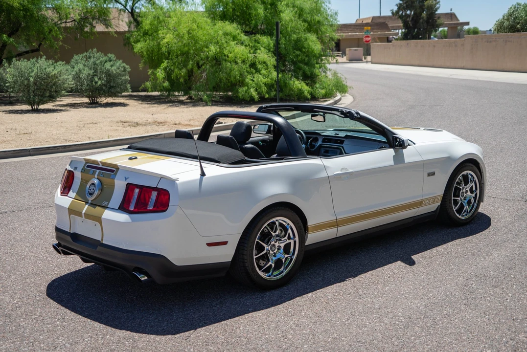 2012 Ford S197 II Shelby Mustang GT & GTS - Image 16 of 31