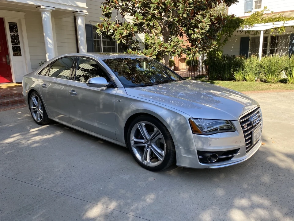 2013 Audi D4 S8 - Image 7 of 31