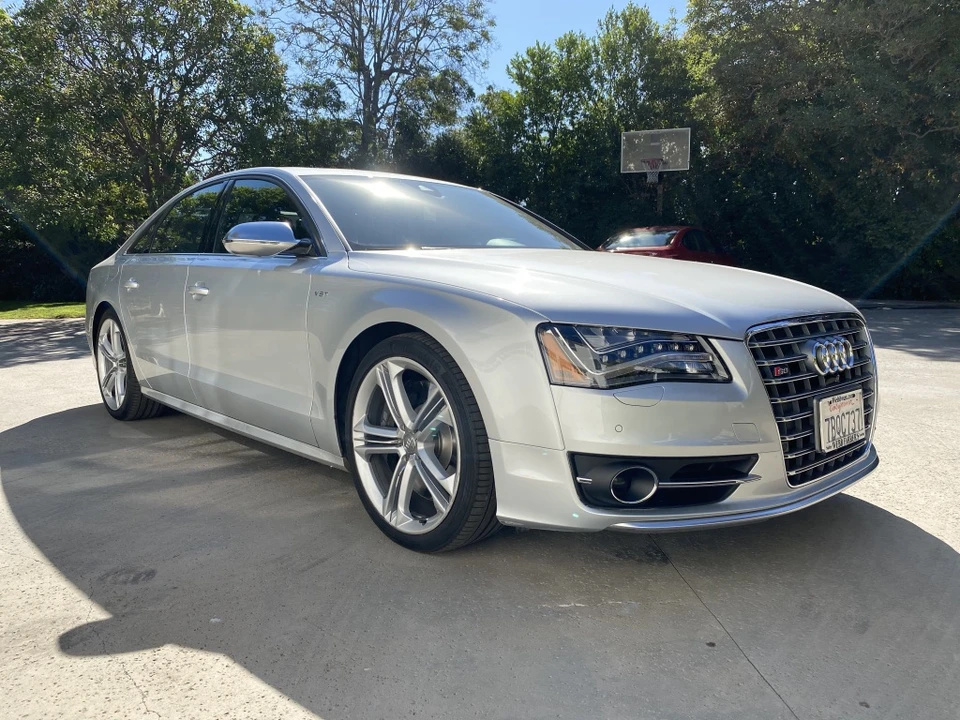2013 Audi D4 S8 - Image 5 of 31