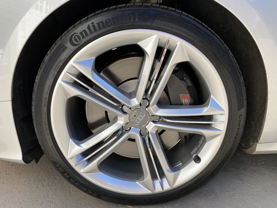 2013 Audi D4 S8 - Image 19 of 31