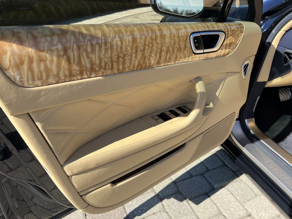 2013 Bentley Continental Flying Spur - Image 23 of 31
