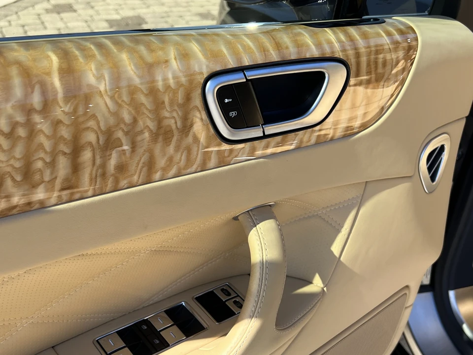 2013 Bentley Continental Flying Spur - Image 24 of 31