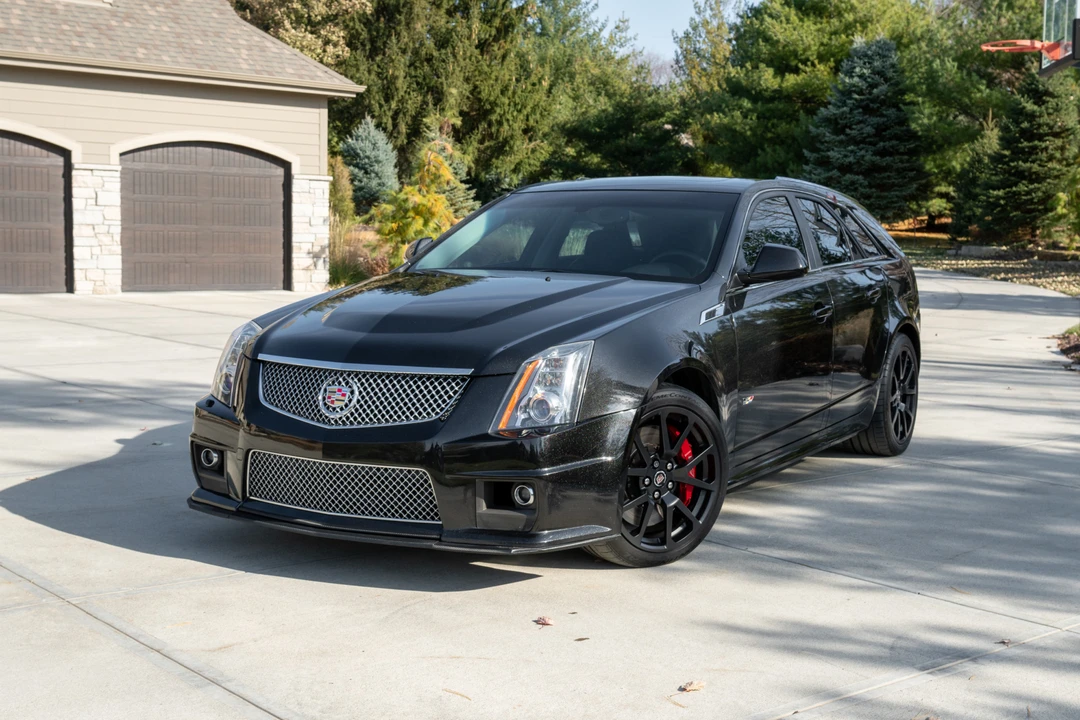 2013 Cadillac CTS-V 2nd Gen - Image 3 of 31