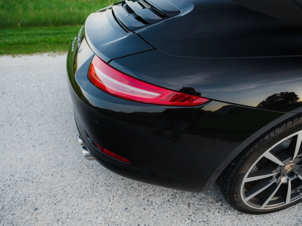 2013 Porsche 991 Carrera - Image 22 of 31