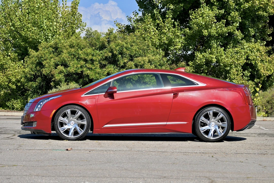2014 Cadillac ELR - Image 5 of 31