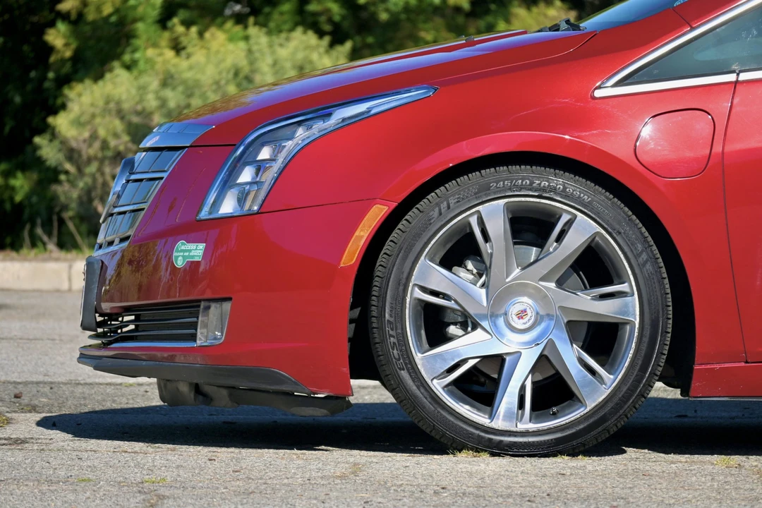 2014 Cadillac ELR - Image 20 of 31