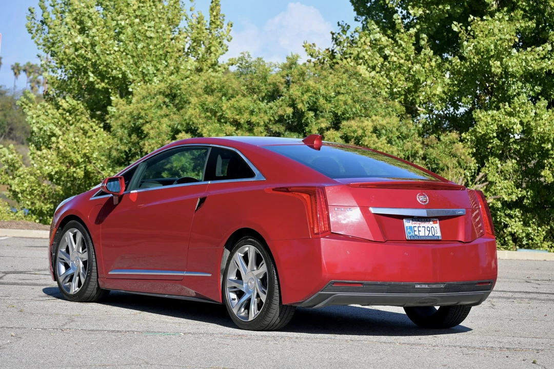2014 Cadillac ELR - Image 7 of 31