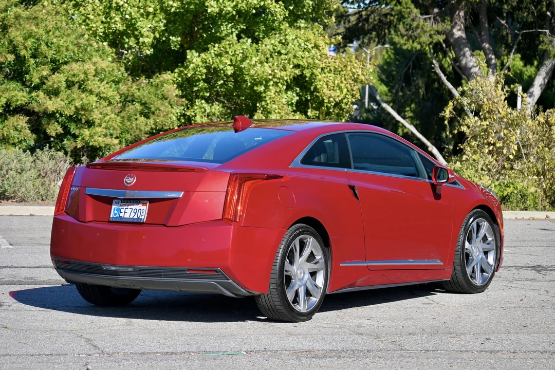 2014 Cadillac ELR - Image 10 of 31