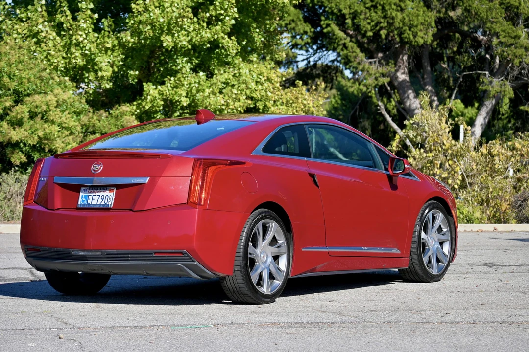 2014 Cadillac ELR - Image 11 of 31
