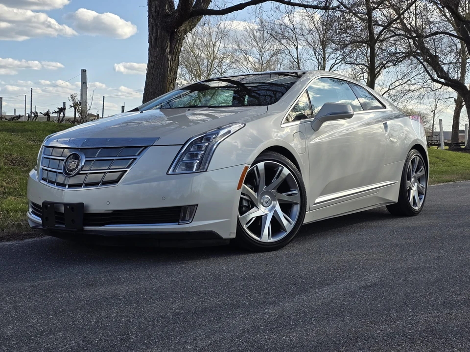 2014 Cadillac ELR - Image 6 of 31