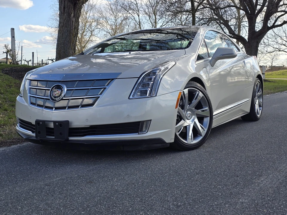2014 Cadillac ELR - Image 7 of 31