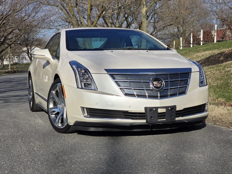 2014 Cadillac ELR - Image 16 of 31