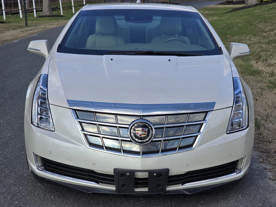 2014 Cadillac ELR - Image 11 of 31