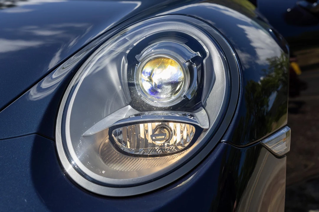 2014 Porsche 991 Carrera 4 - Image 25 of 31