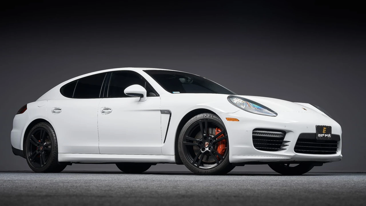 2014 Porsche 970 Panamera GTS - Image 11 of 31