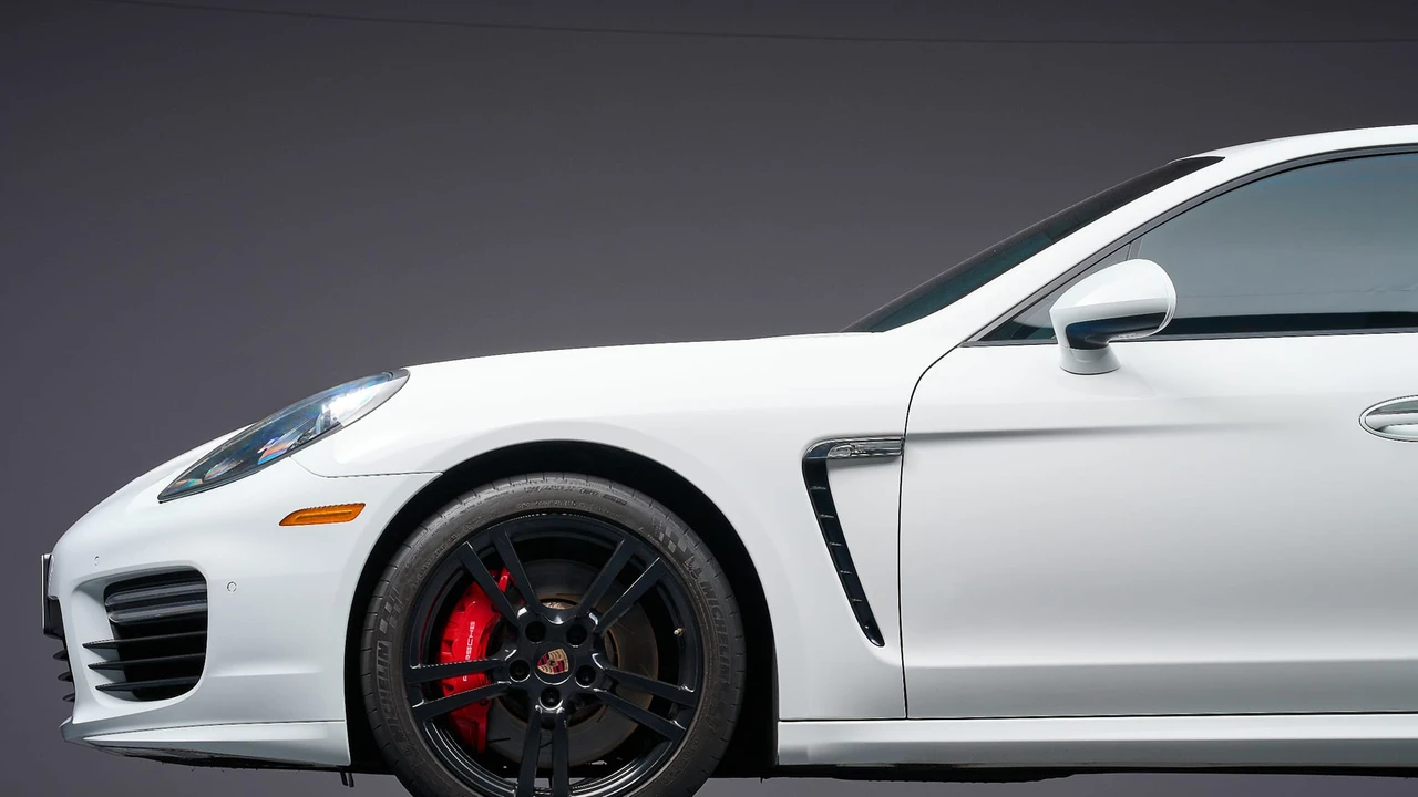 2014 Porsche 970 Panamera GTS - Image 29 of 31