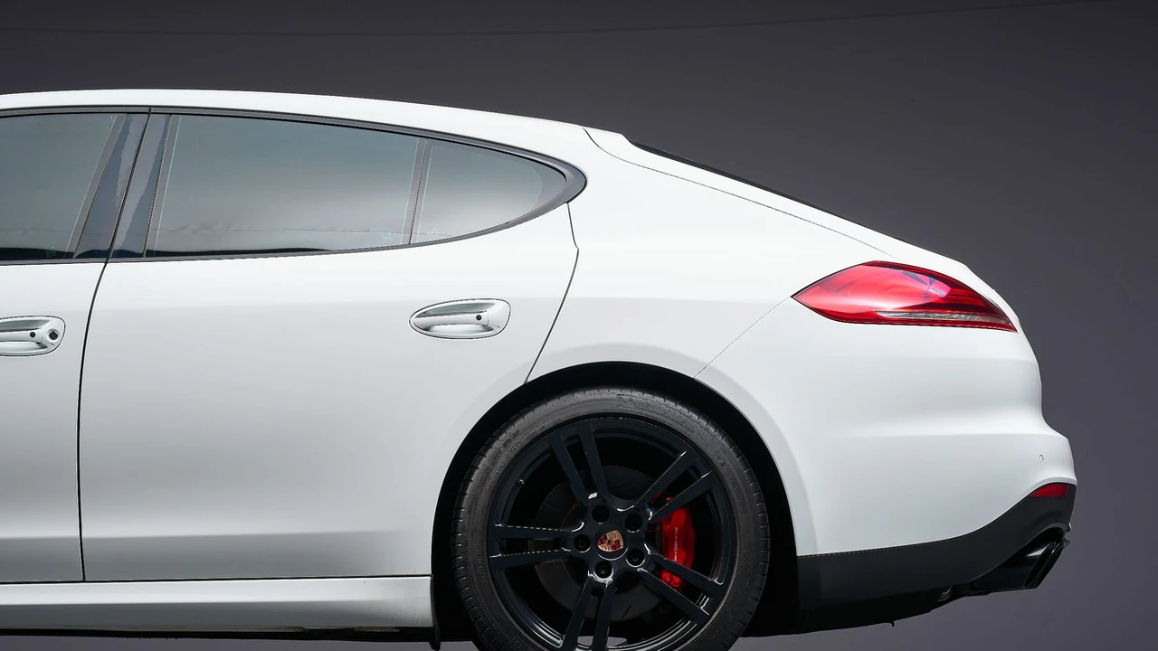 2014 Porsche 970 Panamera GTS - Image 30 of 31