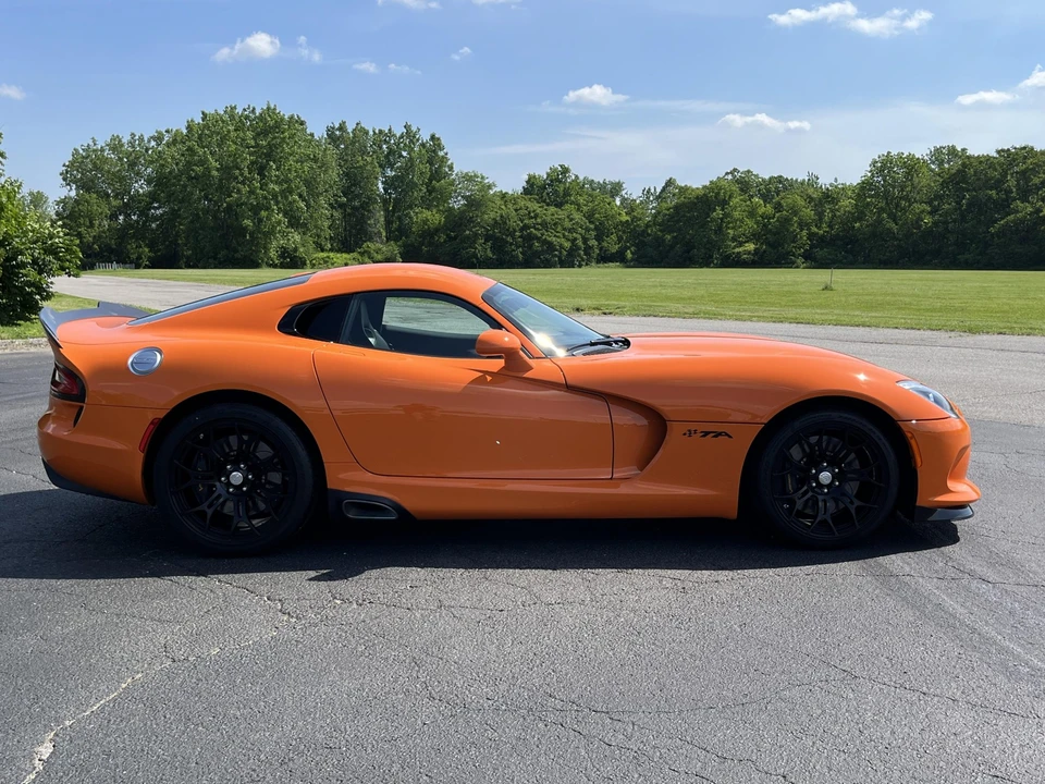 2014 Dodge Viper 5th Gen - Image 9 of 31