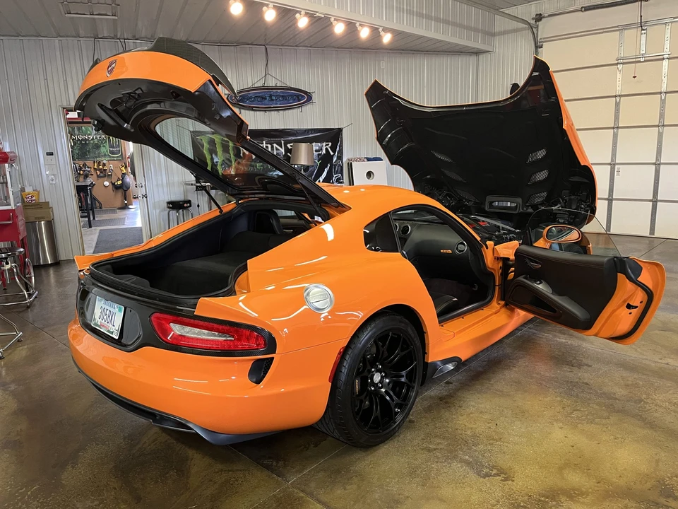 2014 Dodge Viper 5th Gen - Image 26 of 31