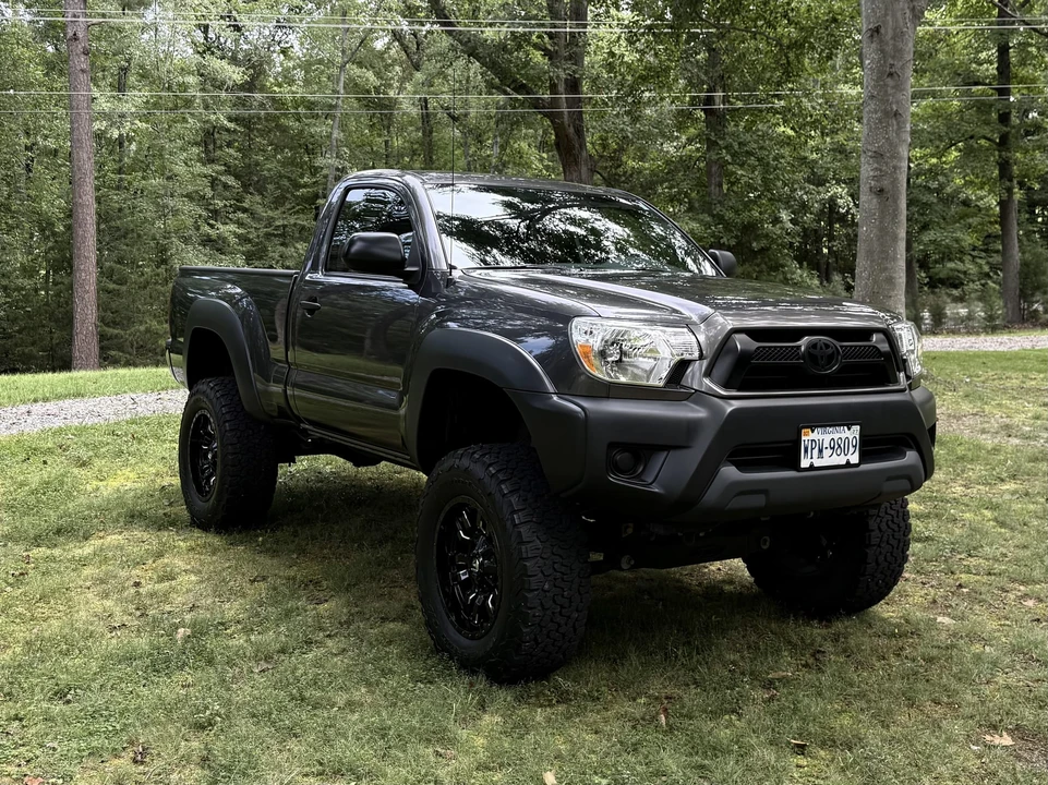 2014 Toyota Tacoma 2nd Gen - Image 3 of 31