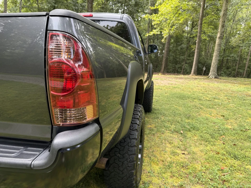 2014 Toyota Tacoma 2nd Gen - Image 24 of 31