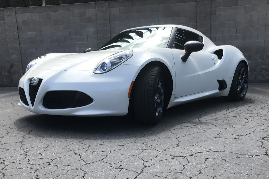 2015 Alfa Romeo 4C Coupe - Image 6 of 31