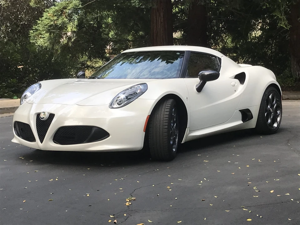 2015 Alfa Romeo 4C Coupe - Image 17 of 31
