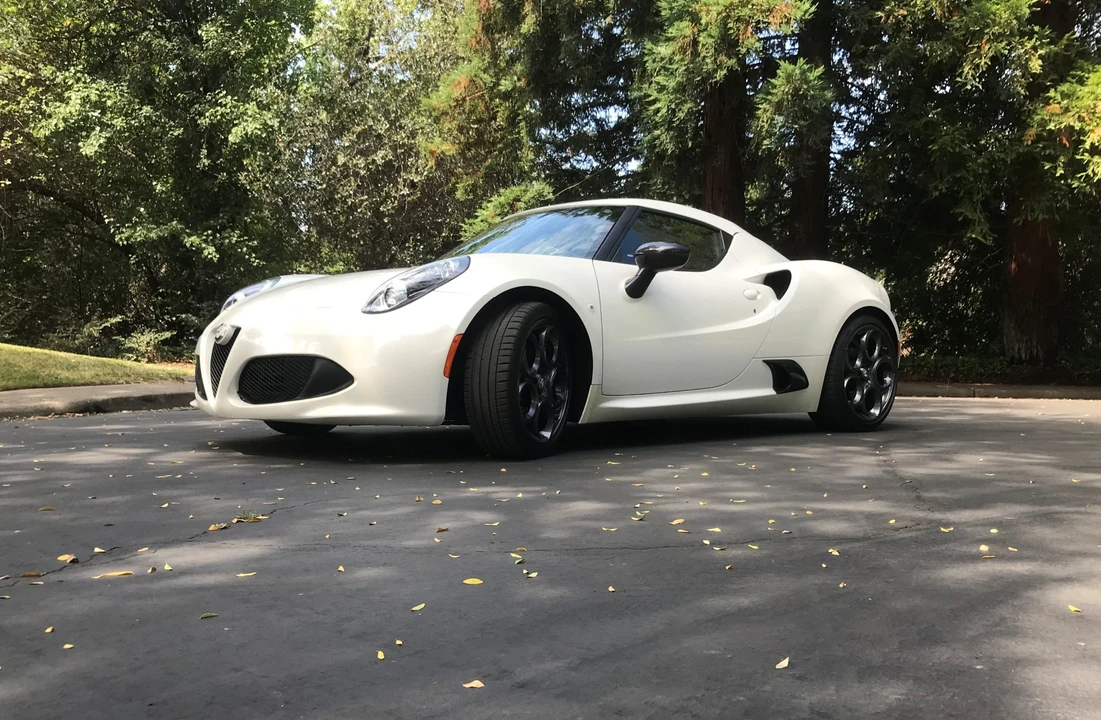 2015 Alfa Romeo 4C Coupe - Image 15 of 31