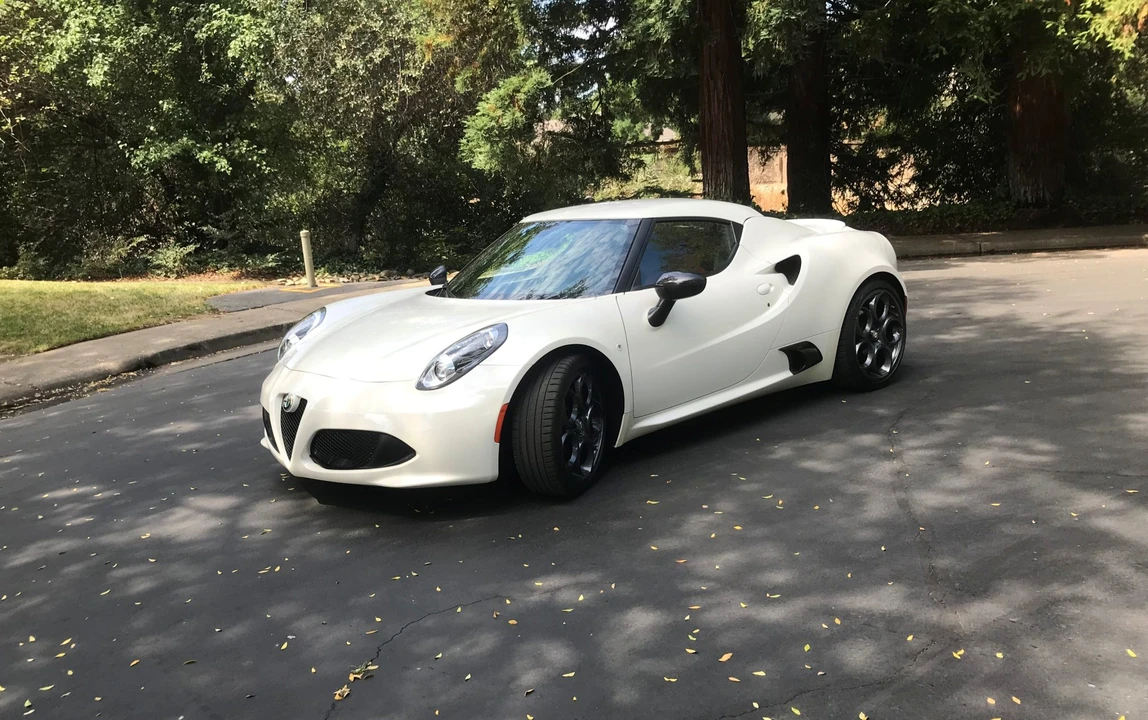 2015 Alfa Romeo 4C Coupe - Image 11 of 31