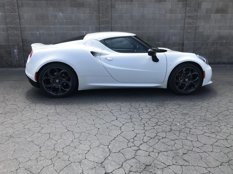 2015 Alfa Romeo 4C Coupe - Image 29 of 31