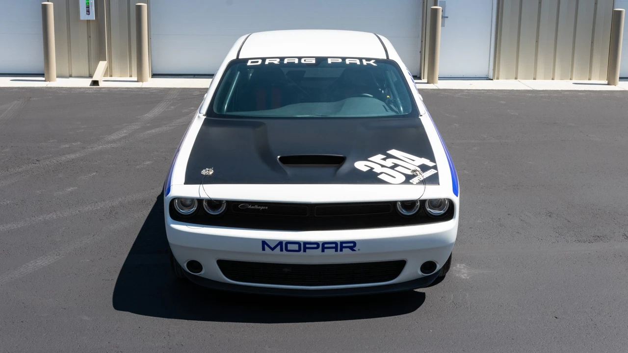 2015 Dodge Challenger 3rd Gen - Image 7 of 31