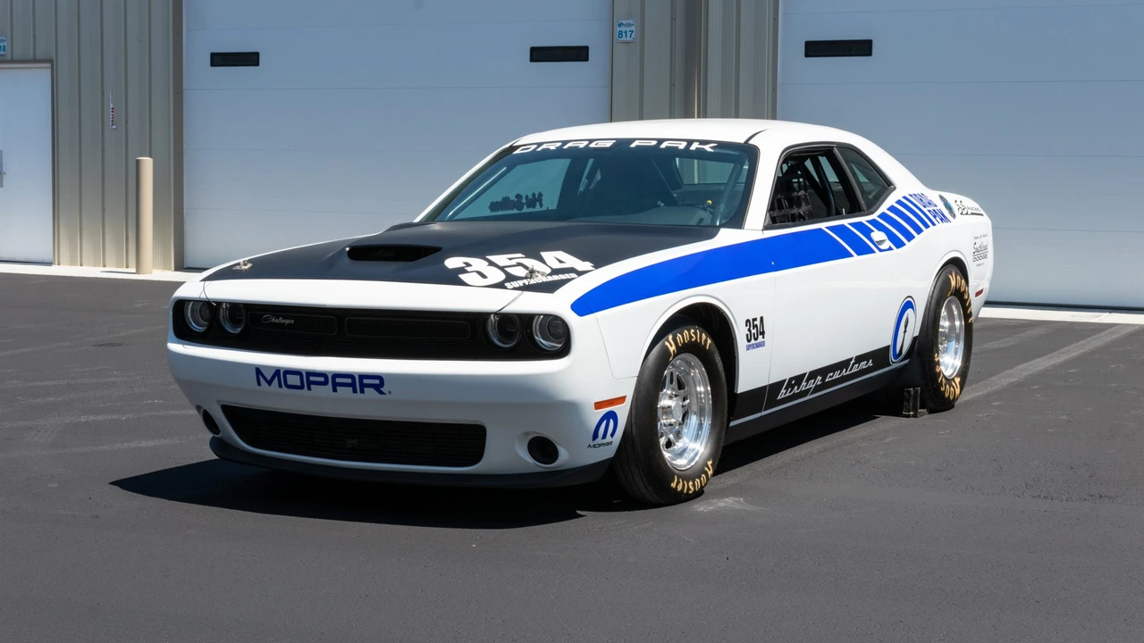2015 Dodge Challenger 3rd Gen - Image 4 of 31