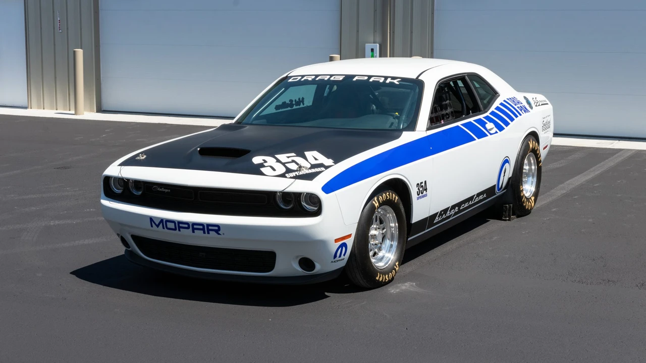 2015 Dodge Challenger 3rd Gen - Image 5 of 31